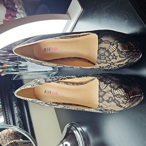 NEW - Platform holiday pump